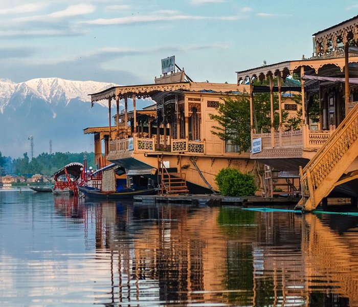 Coimbatore to Kashmir tour package Shikara ride on Dal Lake